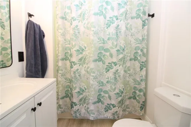 $180,000 | 1629 Glenbrook Avenue, Coraopolis, PA 15108