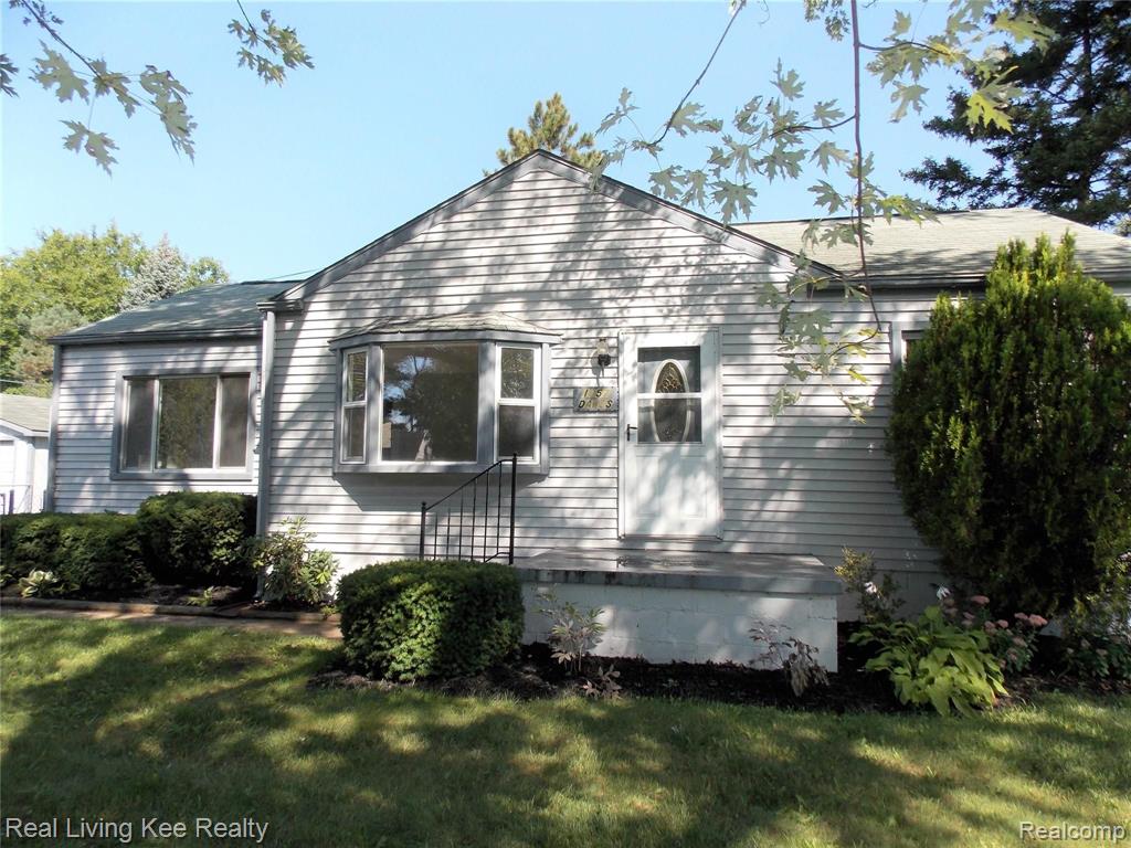1857 Dawes Avenue Rochester Hills, MI 48307 - Photo 2 of 27
