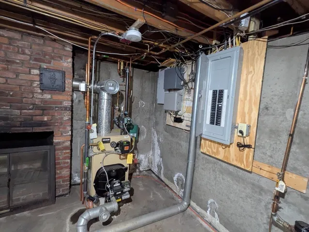 a view of a storage & utility room