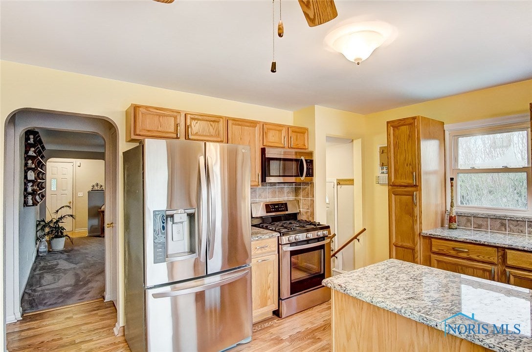 3235 Sherbrooke Road Toledo, OH 43606 - Photo 14 of 36 Gallery Image 14