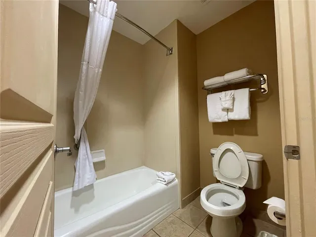 $199,000 | 8303 Palm Parkway, Unit 222/224, Orlando, FL 32836