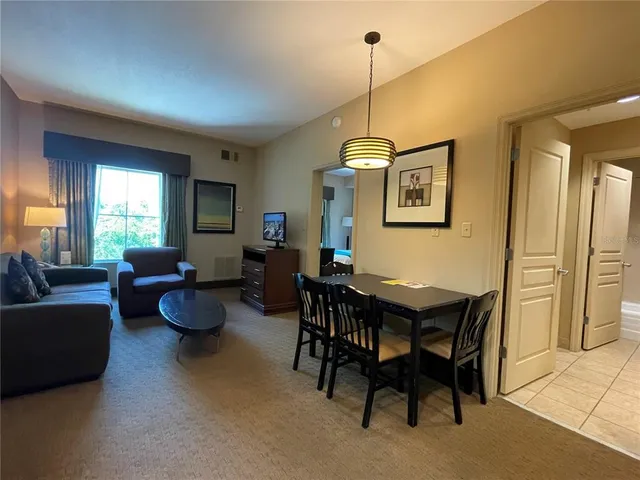 $199,000 | 8303 Palm Parkway, Unit 222/224, Orlando, FL 32836