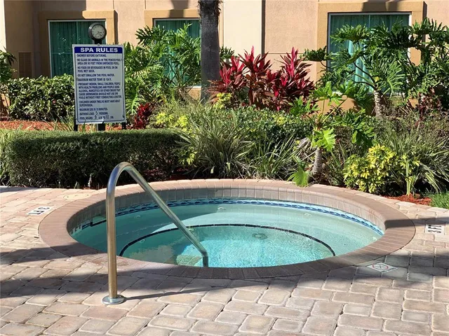 $199,000 | 8303 Palm Parkway, Unit 222/224, Orlando, FL 32836