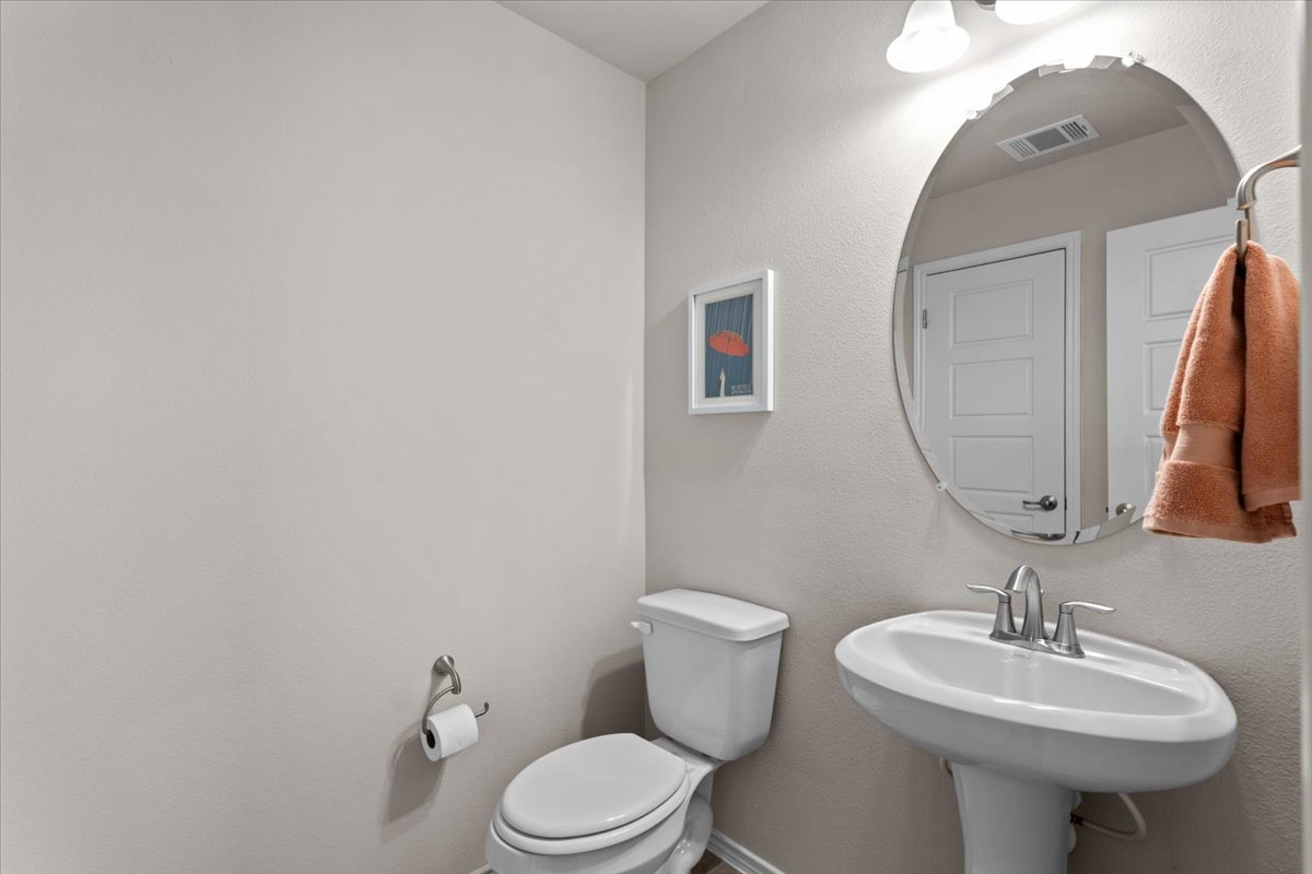 7321 Sentry Path Austin, TX 78744 - Photo 23 of 34
