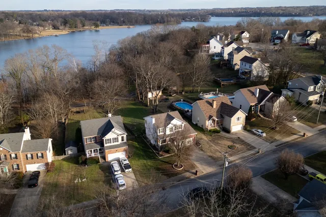 $469,900 | 107 Waters Edge Lane, Hendersonville, TN 37075