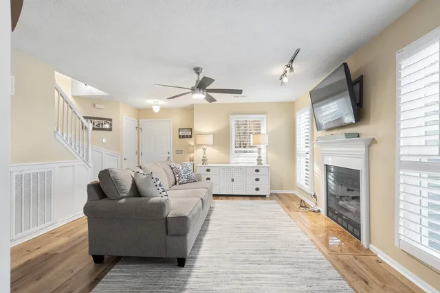 $469,900 | 107 Waters Edge Lane, Hendersonville, TN 37075