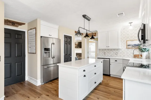 $469,900 | 107 Waters Edge Lane, Hendersonville, TN 37075