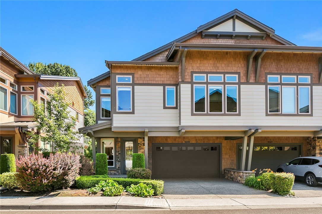 1033 North 41st Place Renton, WA 98056 - Photo 1 of 33 Gallery Image 1