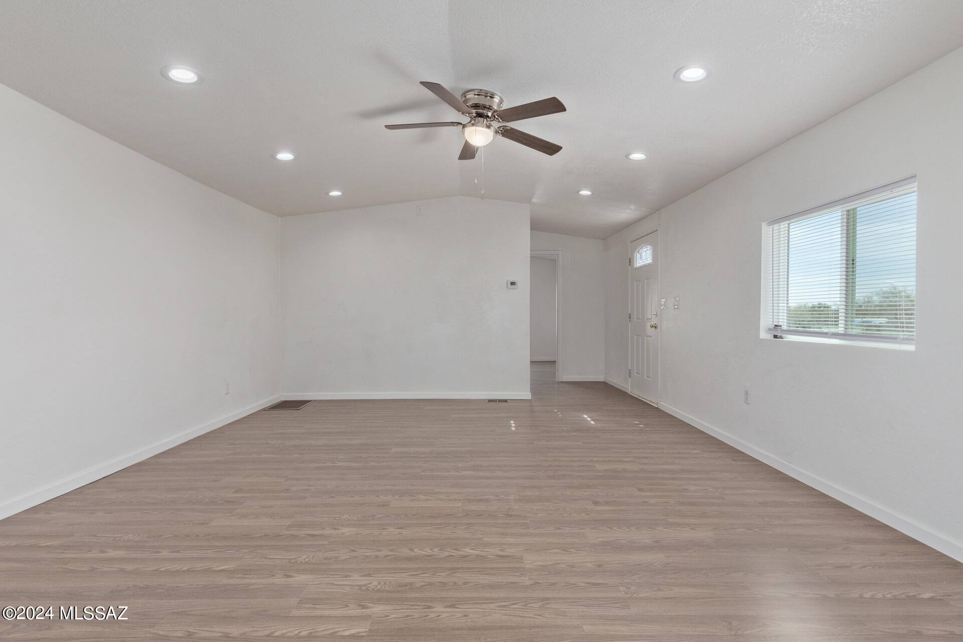 8577 South Marstellar Road Tucson, AZ 85736 - Photo 7 of 26 Gallery Image 7