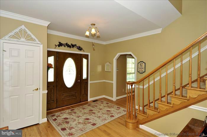 14422 Seneca Road Germantown, MD 20874 - Photo 14 of 30 Interior (General)