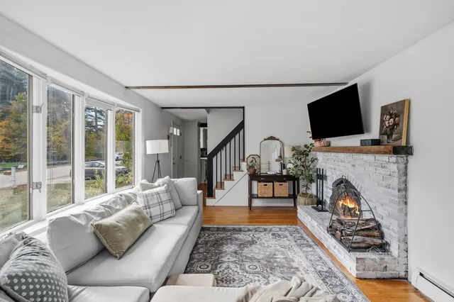 $575,000 | 6 Russet Lane, Hampstead, NH 03826