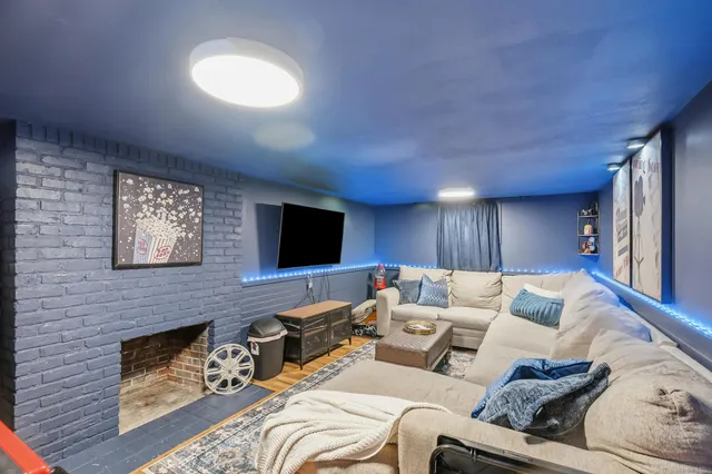 $575,000 | 6 Russet Lane, Hampstead, NH 03826