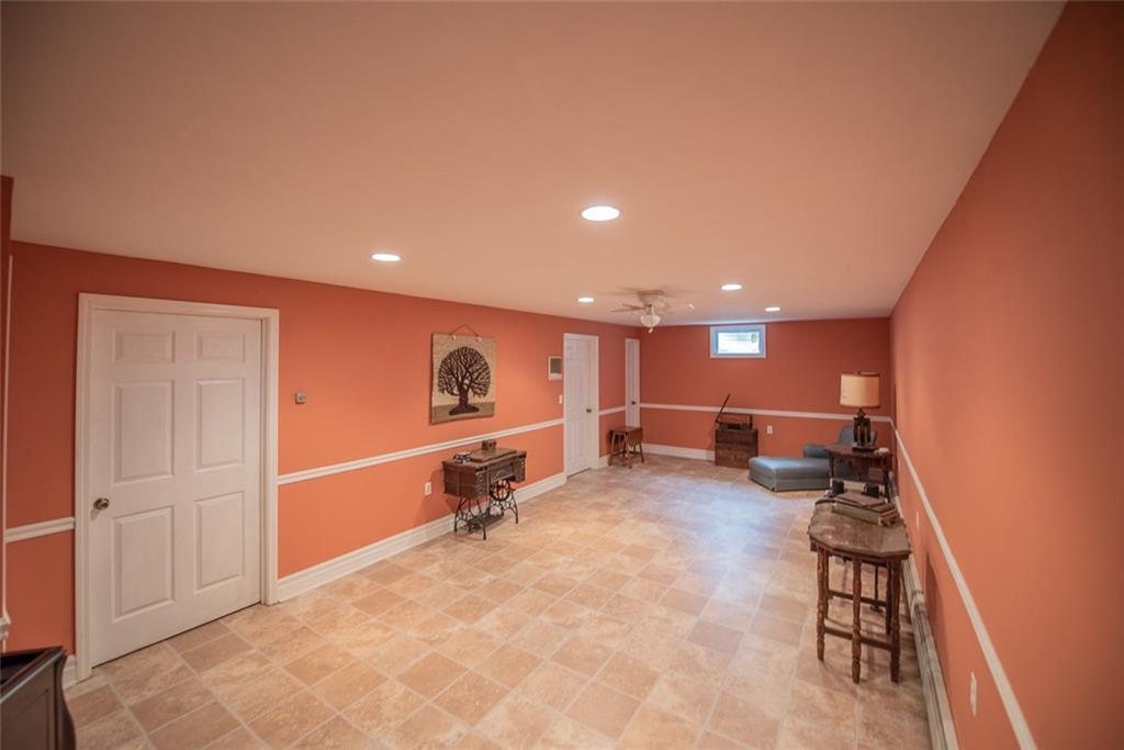 301 McWilliams Road Trafford, PA 15085 - Photo 16 of 25 Gallery Image 16