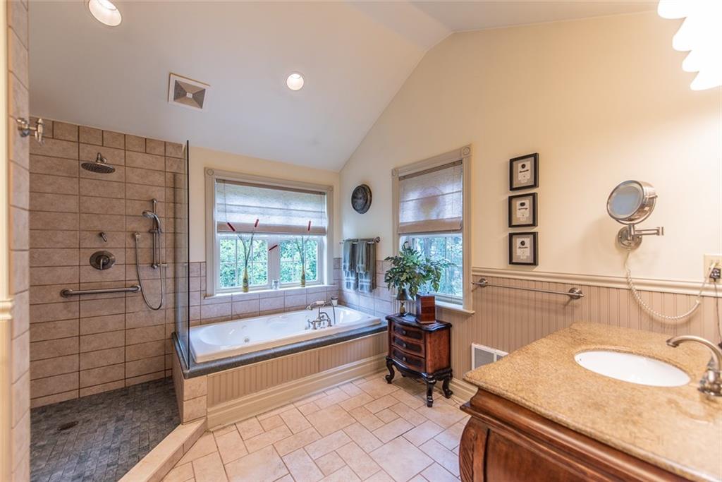 301 McWilliams Road Trafford, PA 15085 - Photo 3 of 25 Gallery Image 3