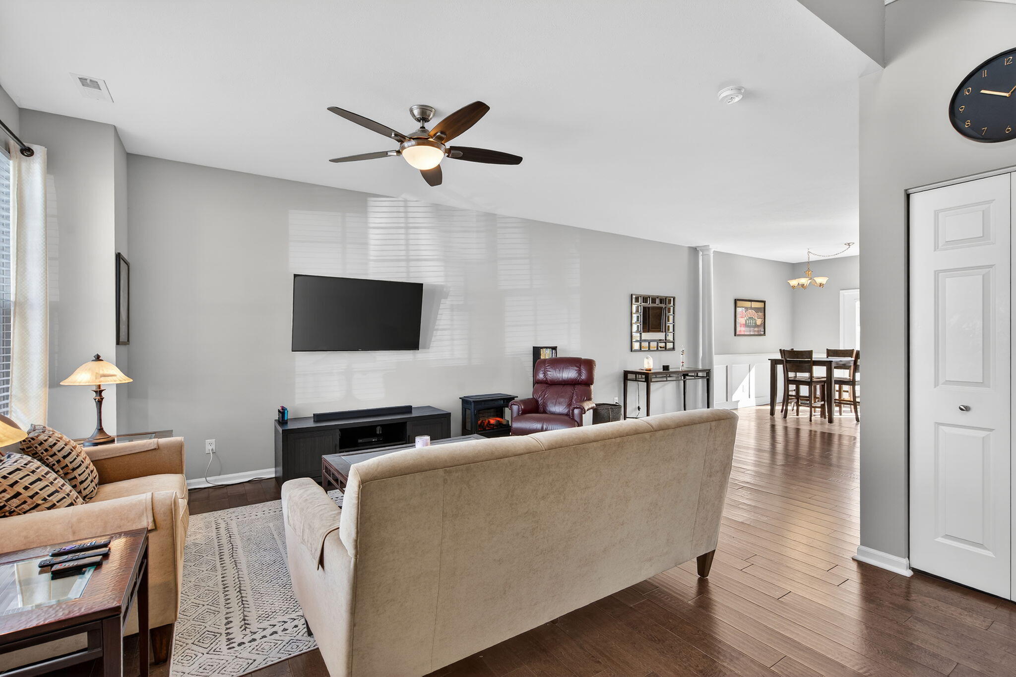 11405 Vermont Place Crown Point, IN 46307 - Photo 4 of 30 2048x1365