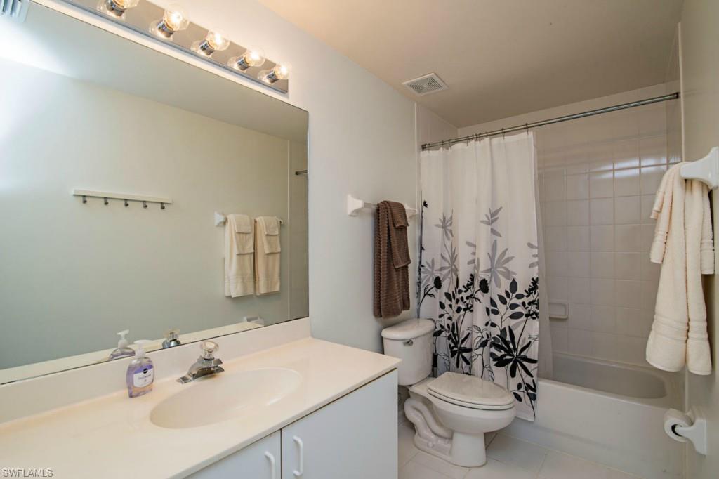 519 Roma Court, Unit 3301 Naples, FL 34110 - Photo 9 of 14