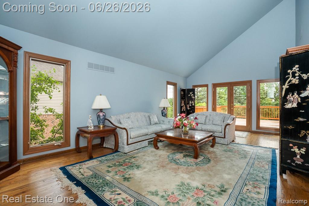 2898 Eagle Drive Rochester, MI 48309 - Photo 7 of 52 2898 Eagle_MLS-003.jpg