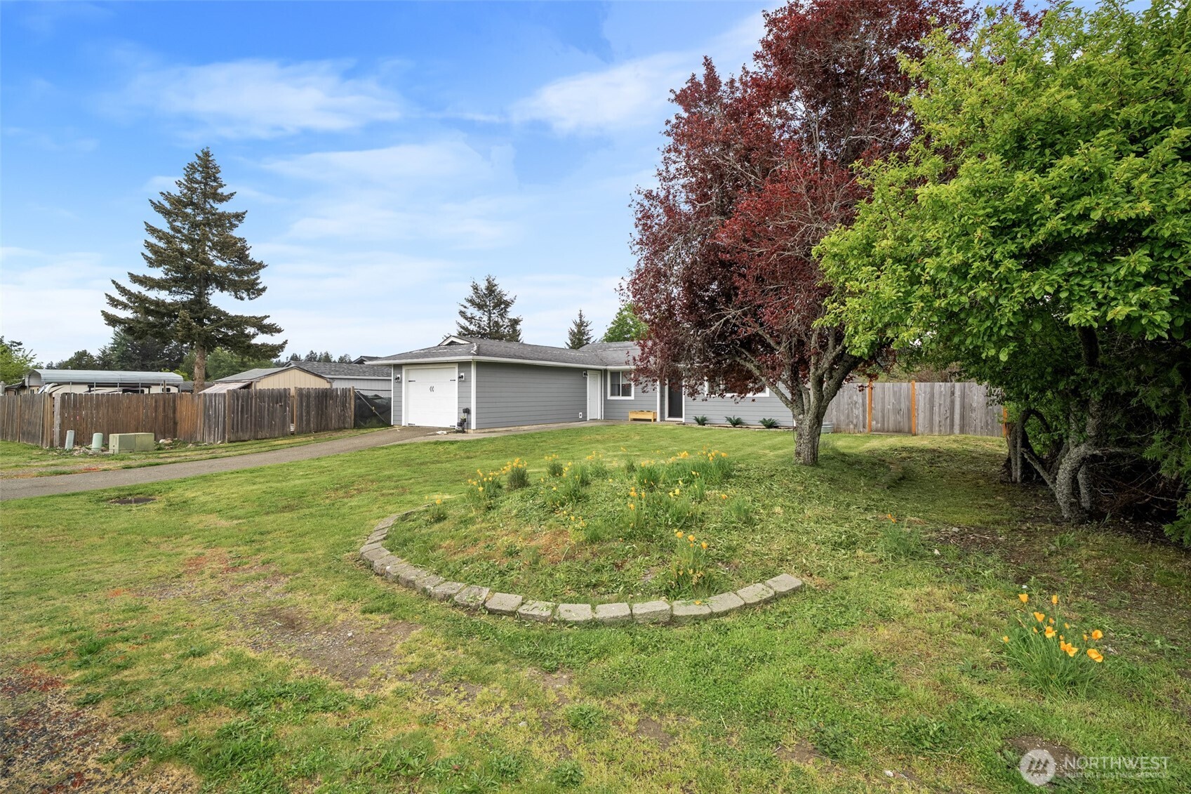 304 Rochester Street East Rainier, WA 98576 - Photo 24 of 29 Gallery Image 24