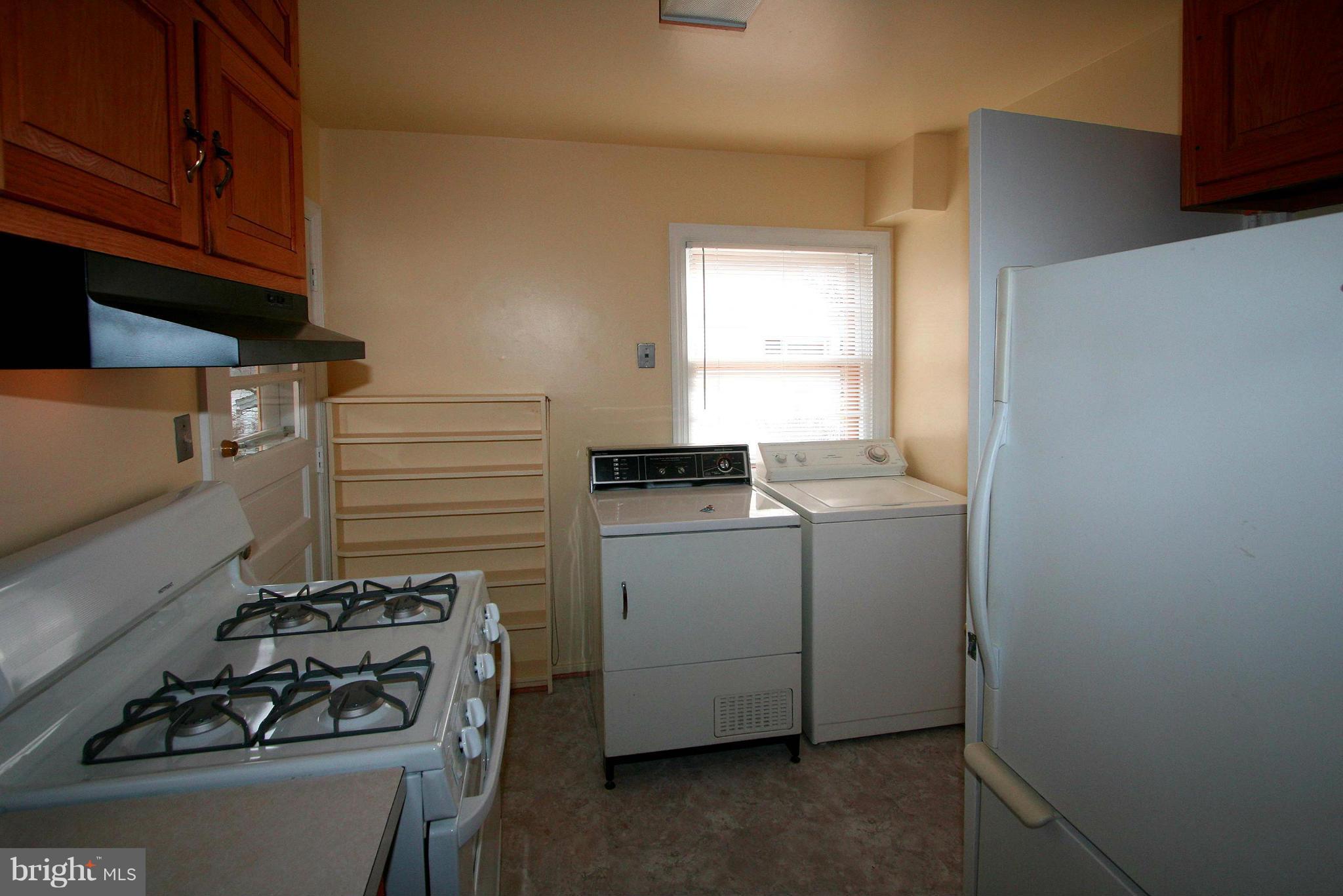 6927 Quander Road Alexandria, VA 22307 - Photo 5 of 16 Kitchen