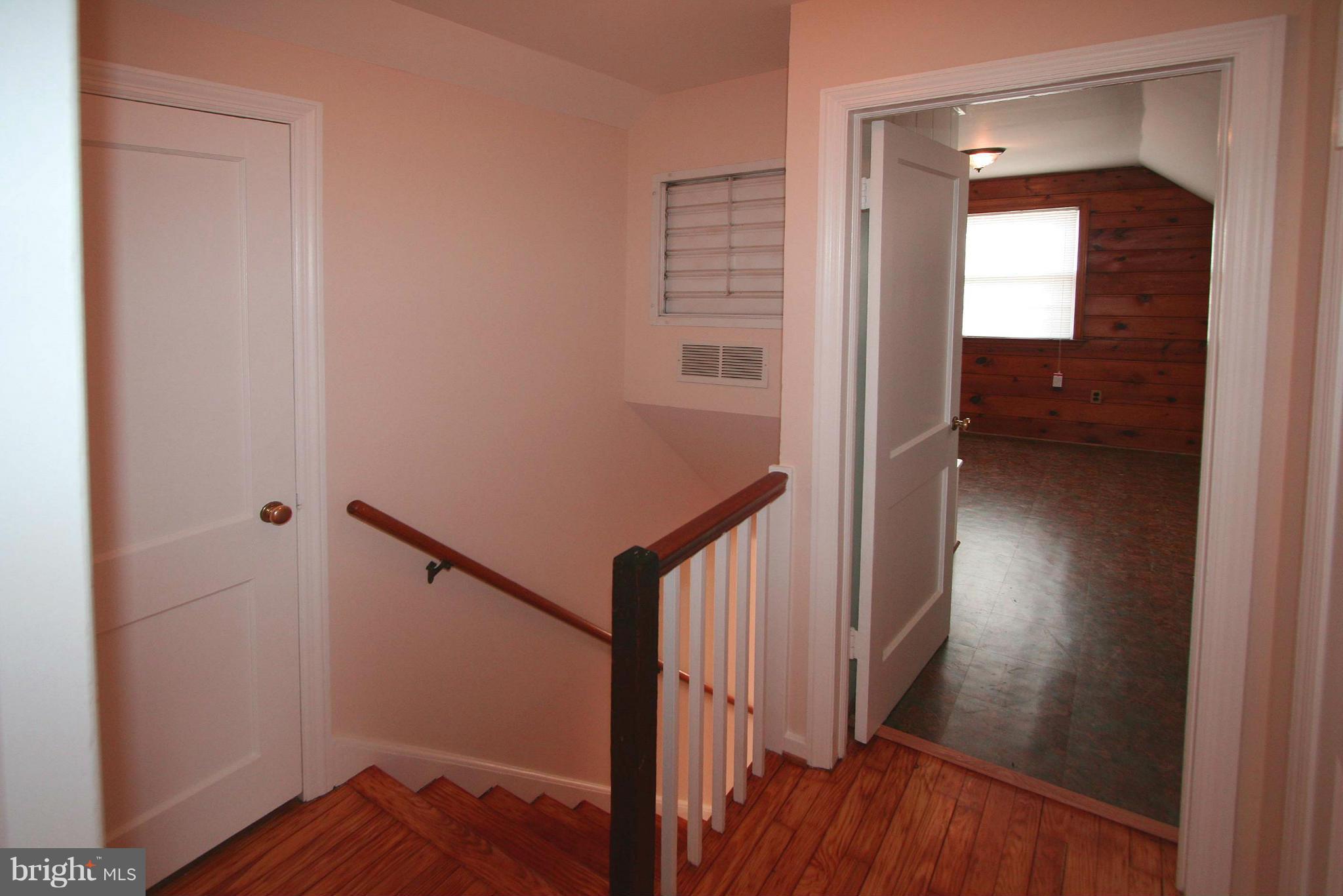 6927 Quander Road Alexandria, VA 22307 - Photo 9 of 16 Interior (General)