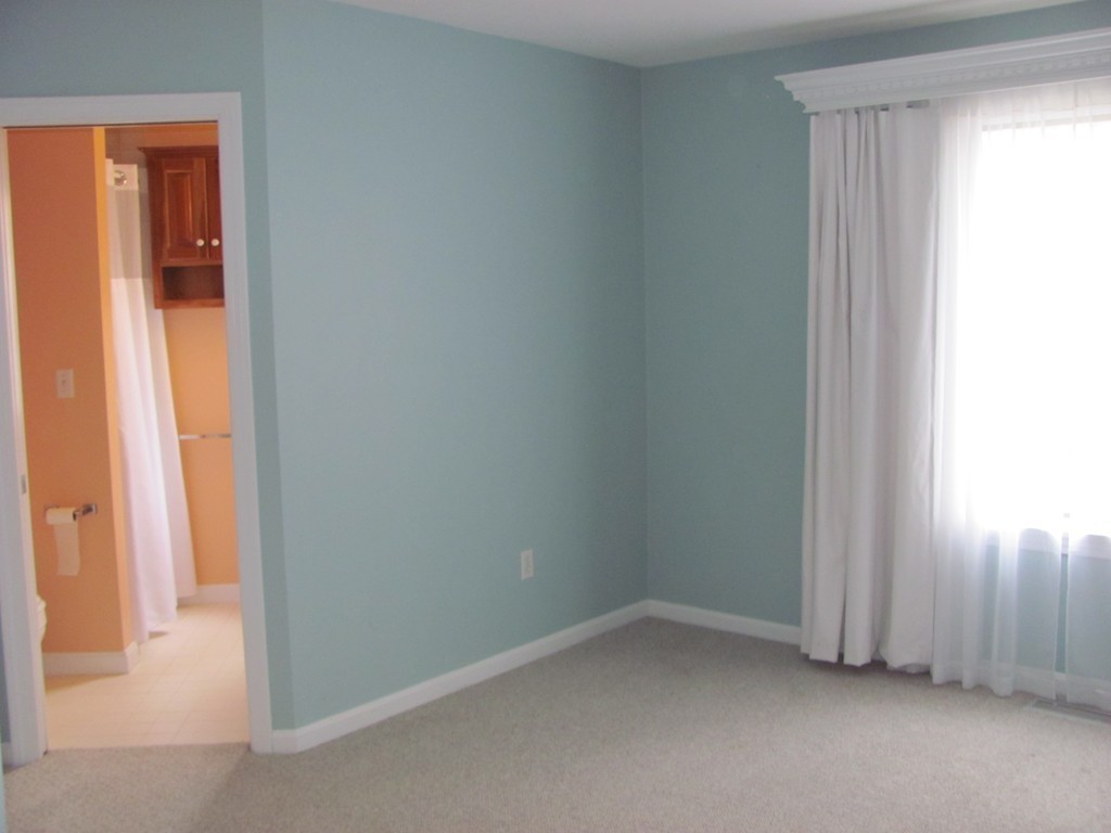 42 Pointe Rok Drive, Unit 42 Worcester, MA 01604 - Photo 9 of 27 Gallery Image 9