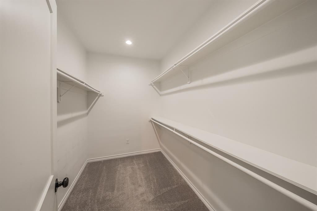 405 Dallas Street Rice, TX 75155 - Photo 18 of 40 a view of room