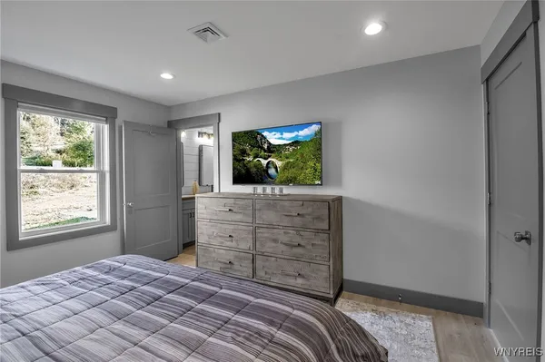 $660,000 | 5745 Bonn Way East, Great Valley, NY 14741