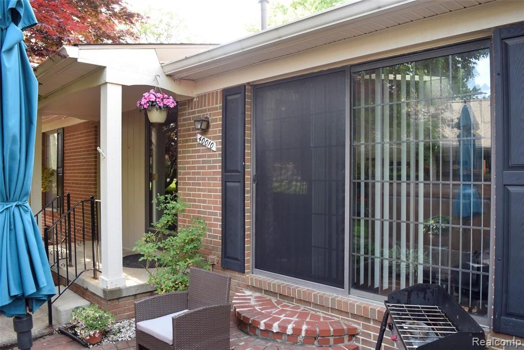 40010 Crosswinds Road Novi, MI 48375 - Photo 1 of 44 Gallery Image 1