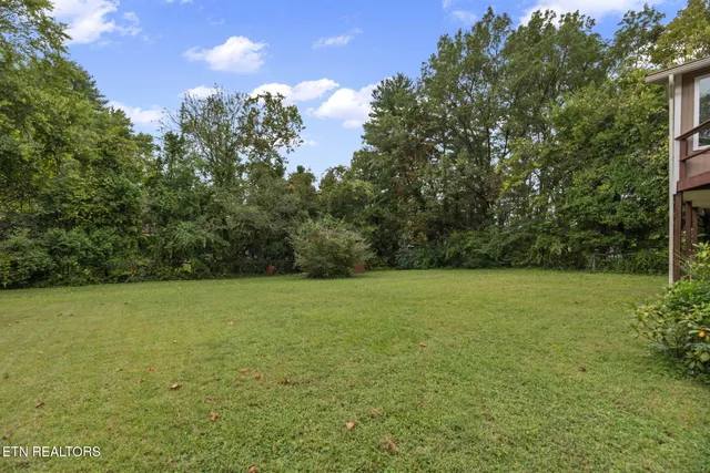 $549,900 | 8716 Wimbledon Drive, Knoxville, TN 37923