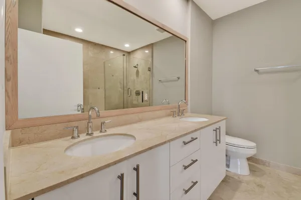 $4,250 | 550 Okeechobee Boulevard, Unit MPH07, West Palm Beach, FL 33401