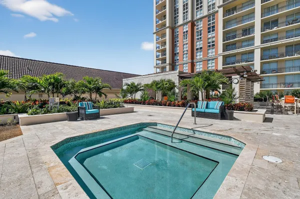 $4,250 | 550 Okeechobee Boulevard, Unit MPH07, West Palm Beach, FL 33401