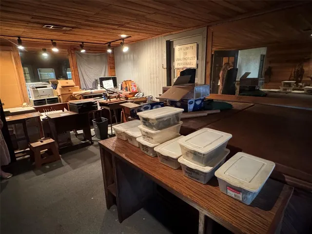a black and white photo of a room