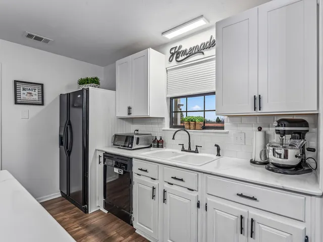 $789,000 | 289 Mockingbird Lane, Chattahoochee, FL 32324