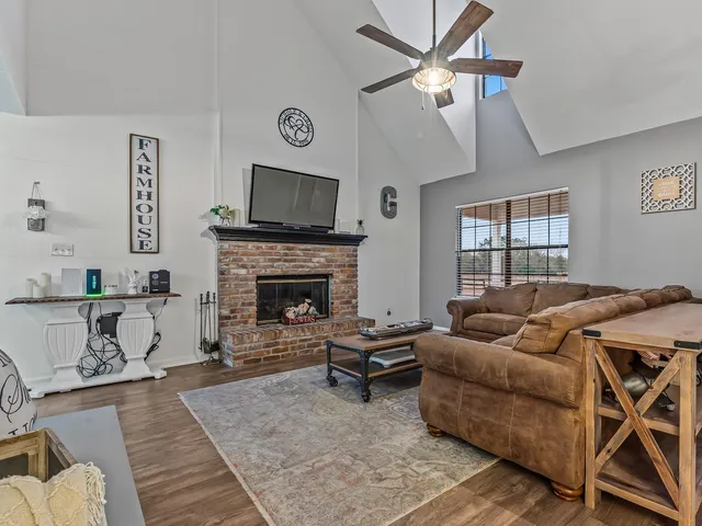 $789,000 | 289 Mockingbird Lane, Chattahoochee, FL 32324