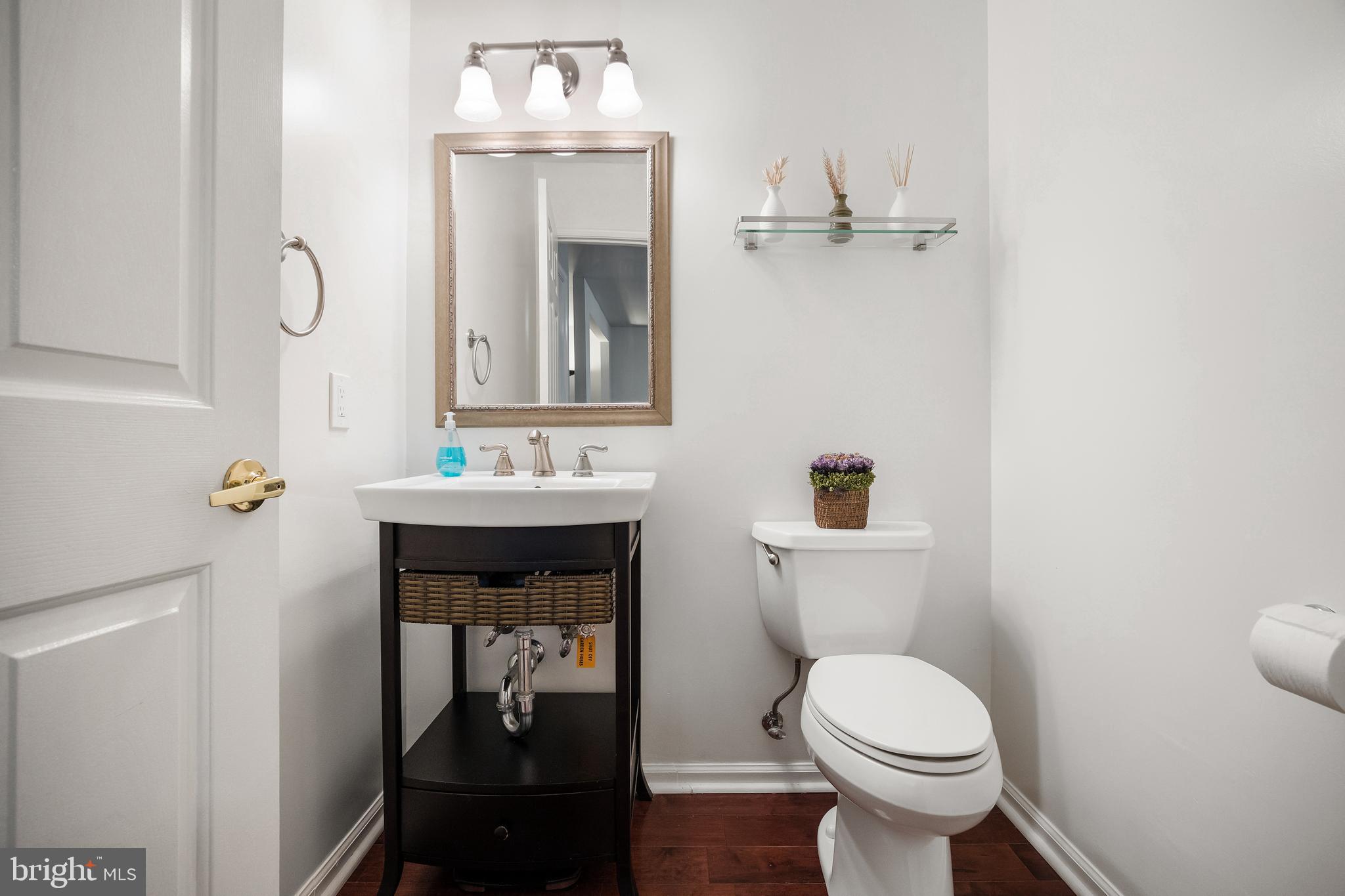 26 Stokes Road Mount Laurel, NJ 08054 - Photo 17 of 34 Powder room