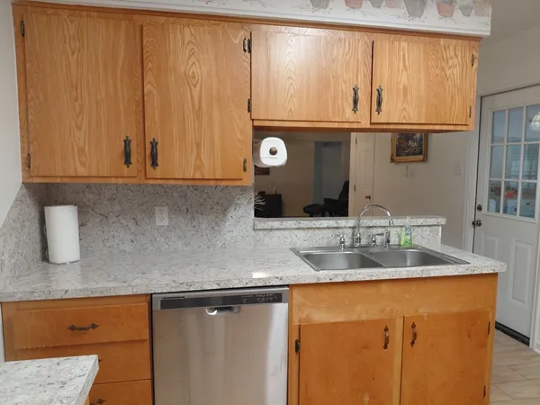 $229,000 | 1518 Avenue B, Danbury, TX 77534