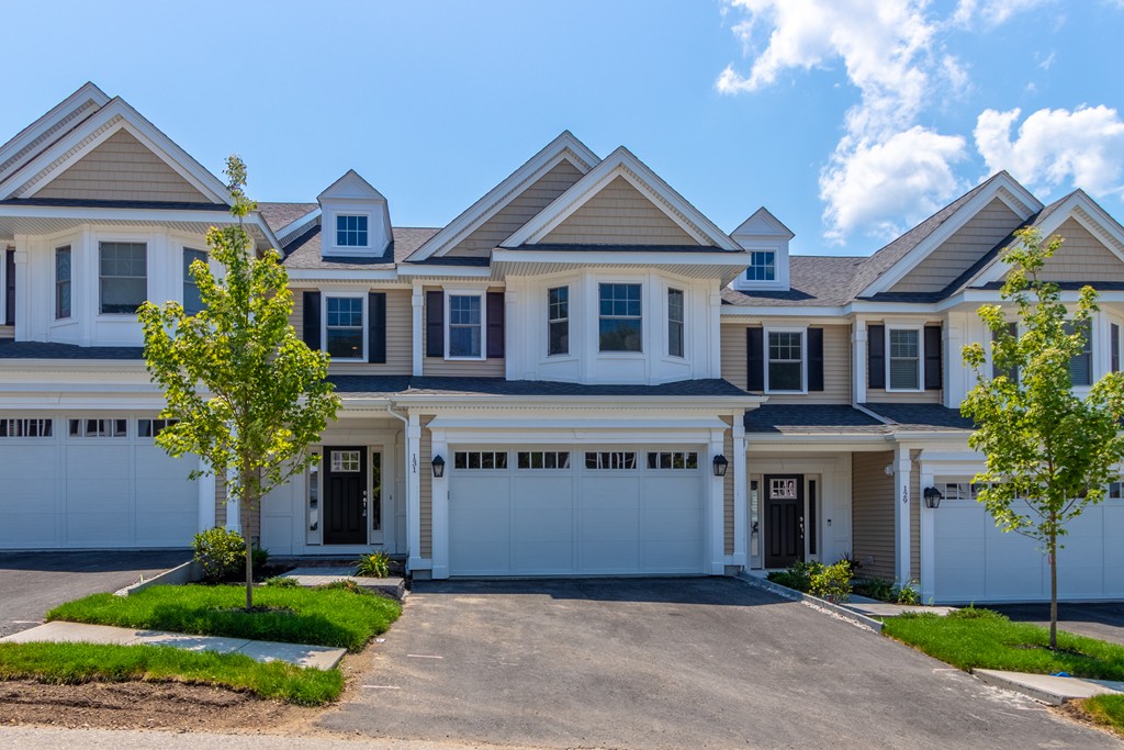 80 Brookview Road Franklin, MA 02038 - Photo 3 of 8