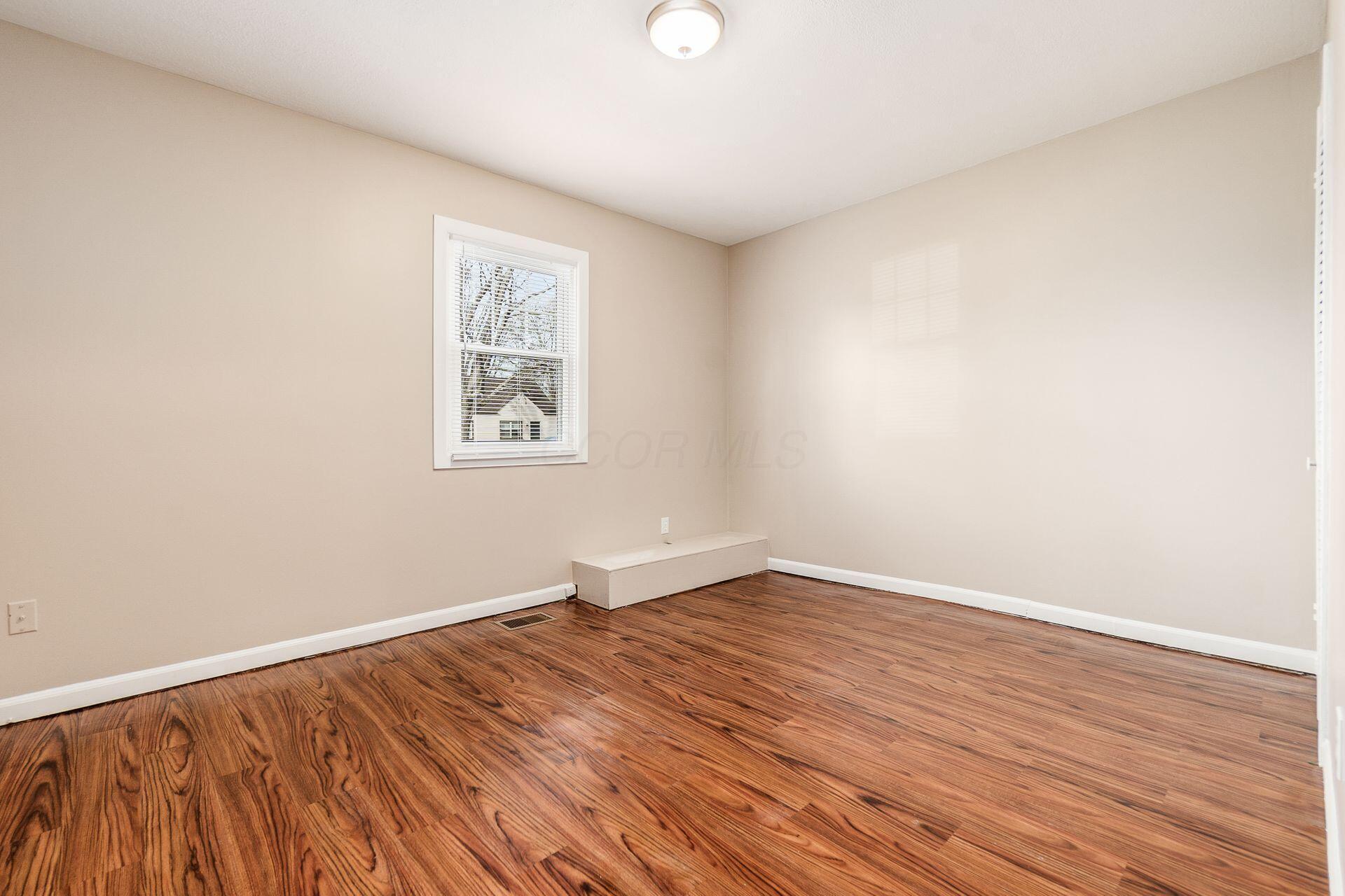 950 Colgate Road Columbus, OH 43213 - Photo 15 of 32 015_ Rd Columbus OH 43213 USA