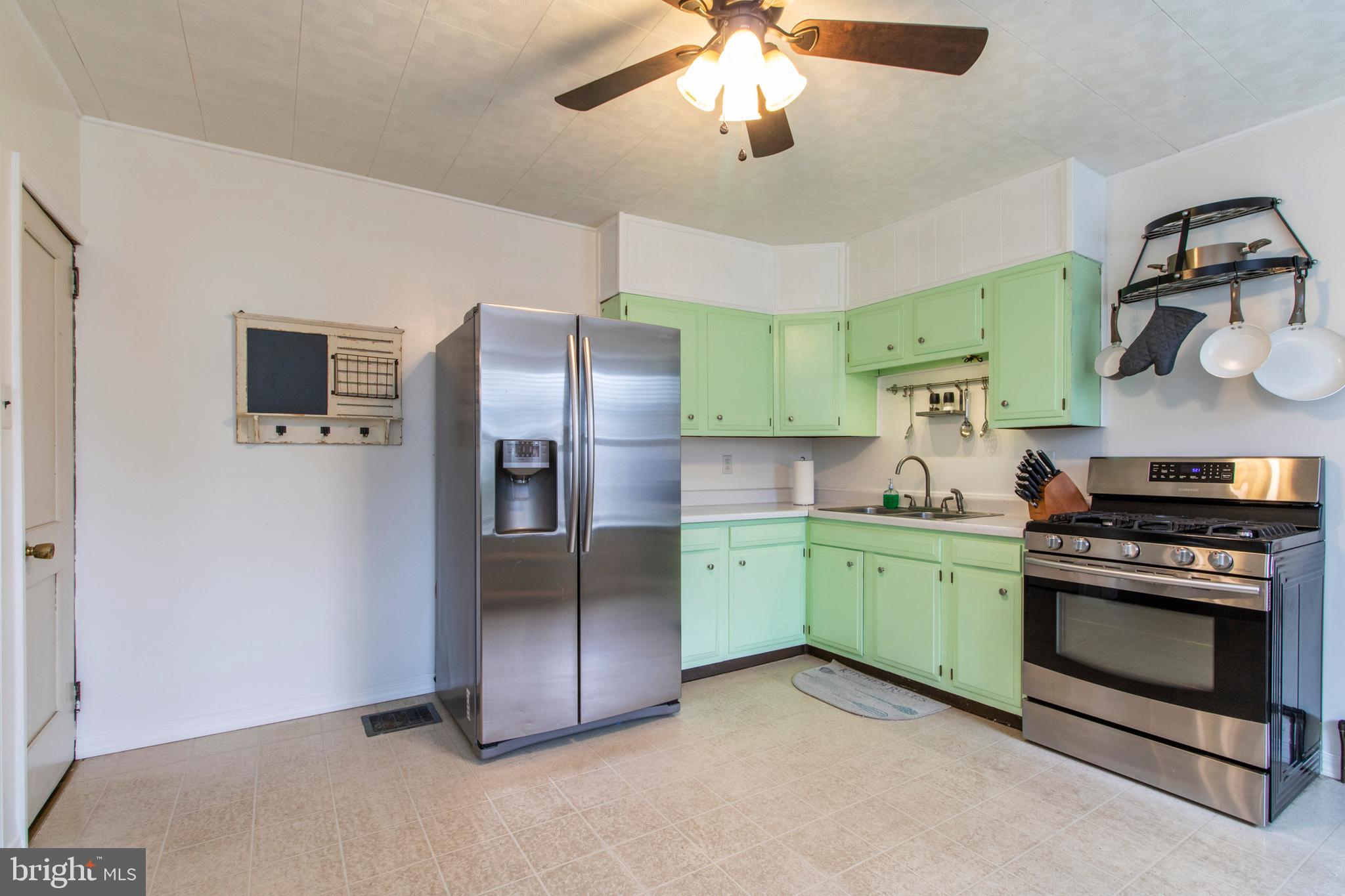 116 Broad Street Spring City, PA 19475 - Photo 8 of 15