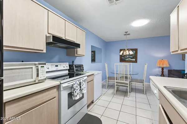 $143,000 | 14300 West Bell Road, Unit 51, Surprise, AZ 85374