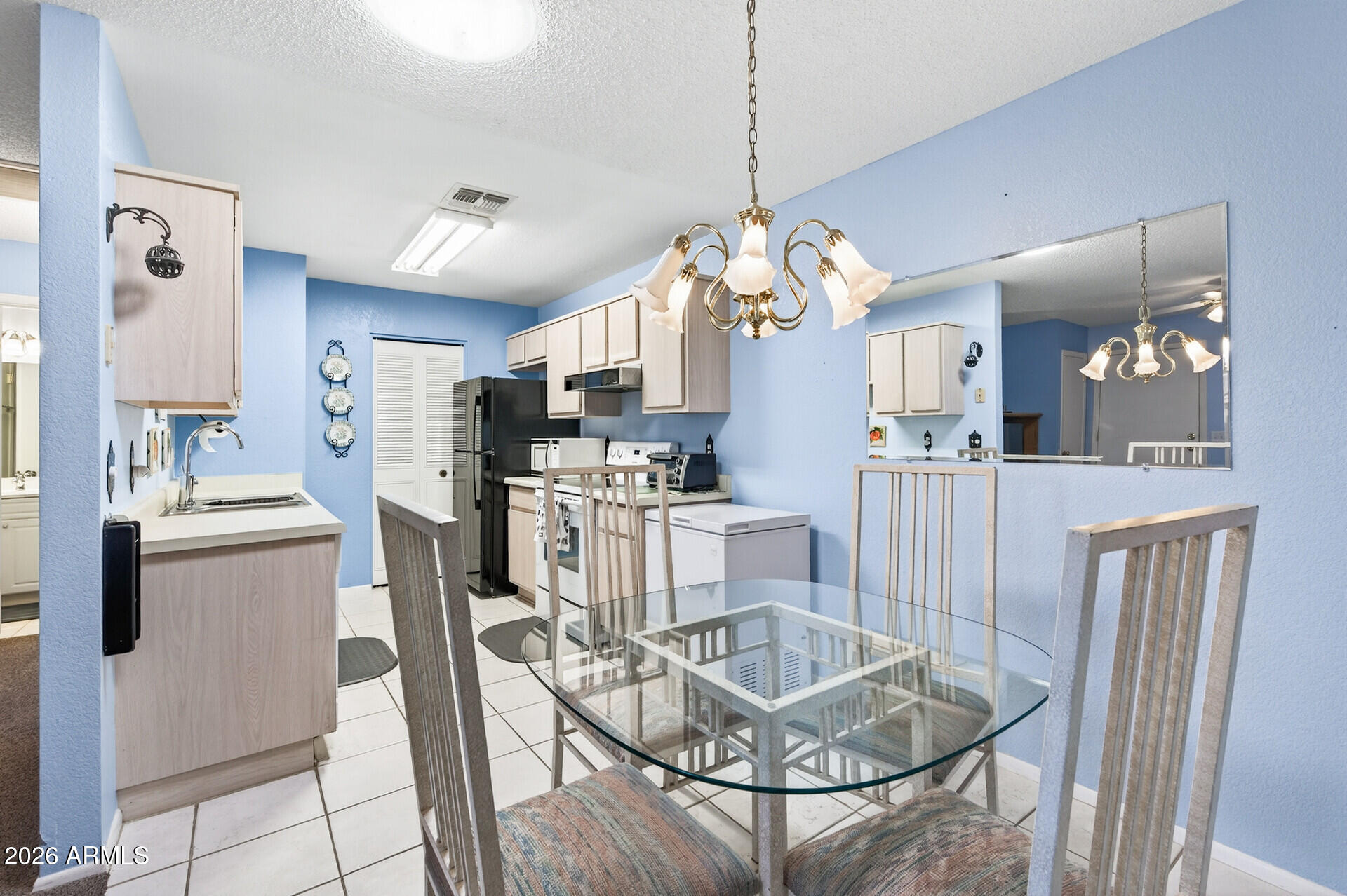 14300 West Bell Road, Unit 51 Surprise, AZ 85374 - Photo 7 of 21 16_14300_W_Bell_Unit_5116_mls