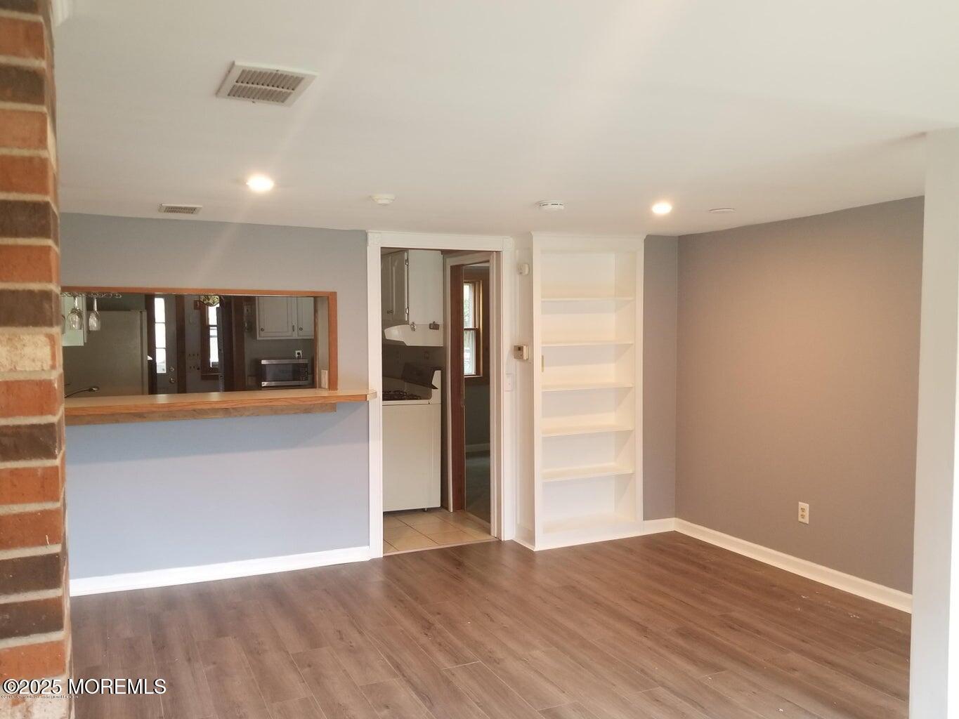 1139 Maxim Southard Road Howell, NJ 07731 - Photo 3 of 9 20180914164507875467000000-o