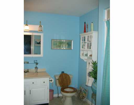 163 North Brayton Road Tiverton, RI 02878 - Photo 4 of 8 Master Bath/Spa.
