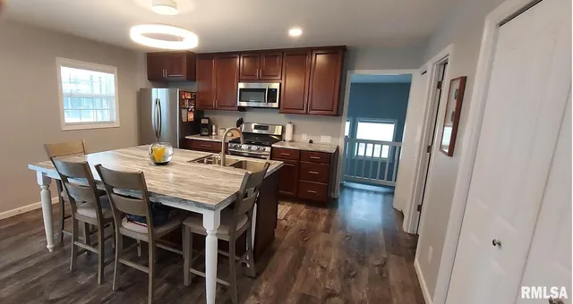 $139,500 | 201 West E Street, Alpha, IL 61413