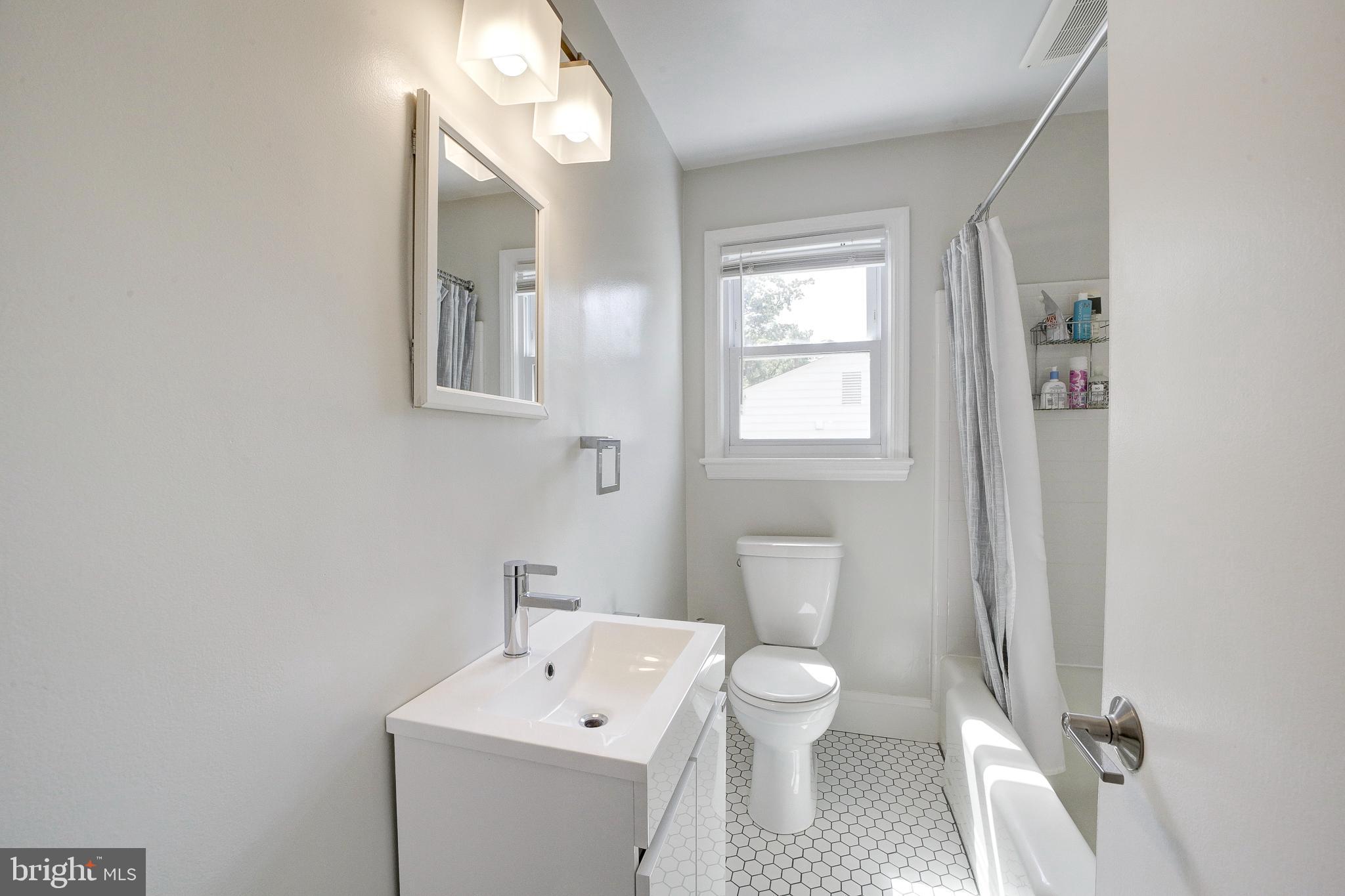 11436 Mapleview Drive Silver Spring, MD 20902 - Photo 17 of 37