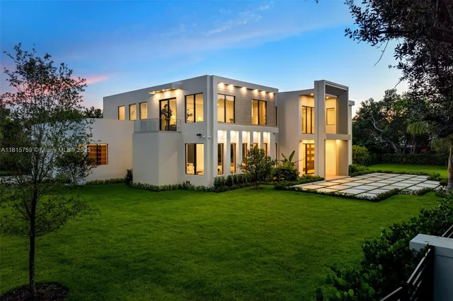 $7,995,000 | 6200 Moss Ranch Road, Pinecrest, FL 33156