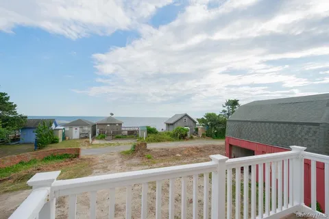 $1,099,999 | 300 South Snedecor Avenue, Bayport, NY 11705