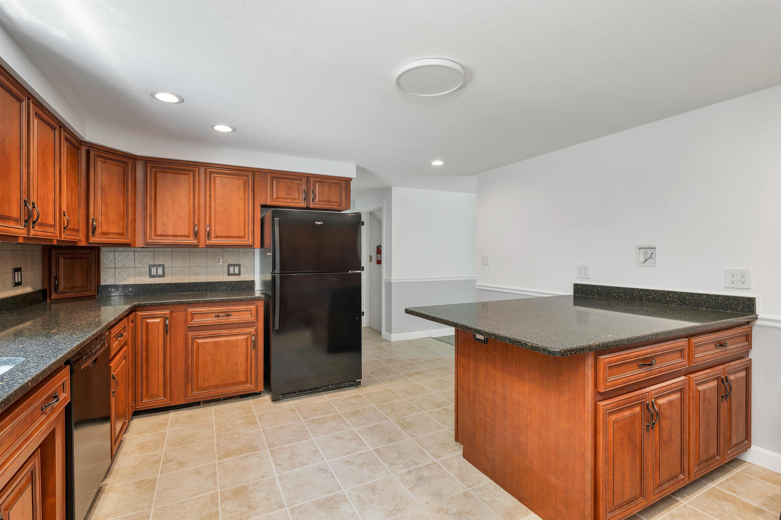 13 Evergreen Drive Bow, NH 03304 - Photo 5 of 36