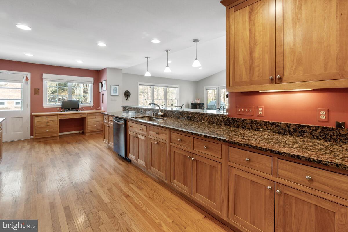 1016 Valewood Road Towson, MD 21286 - Photo 16 of 45 Kitchen