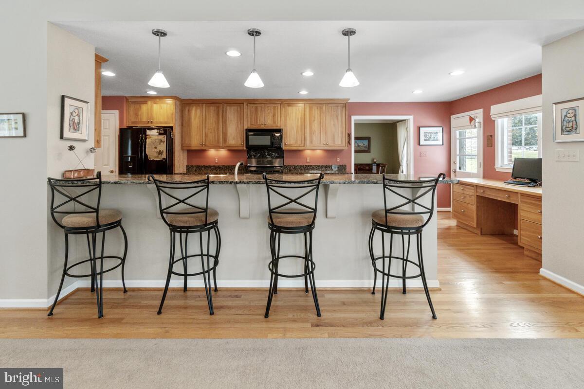1016 Valewood Road Towson, MD 21286 - Photo 19 of 45 Breakfast Bar